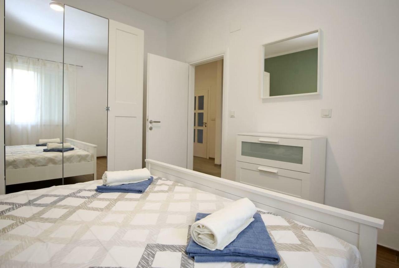 Modern Guest House Rak With Beautiful Pool Šibenik Exterior foto