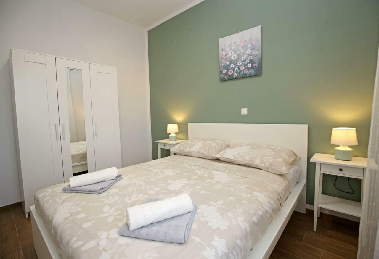 Modern Guest House Rak With Beautiful Pool Šibenik Exterior foto